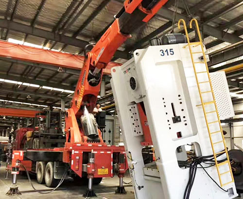 红原提升工作效率，选择优质折臂吊租赁服务