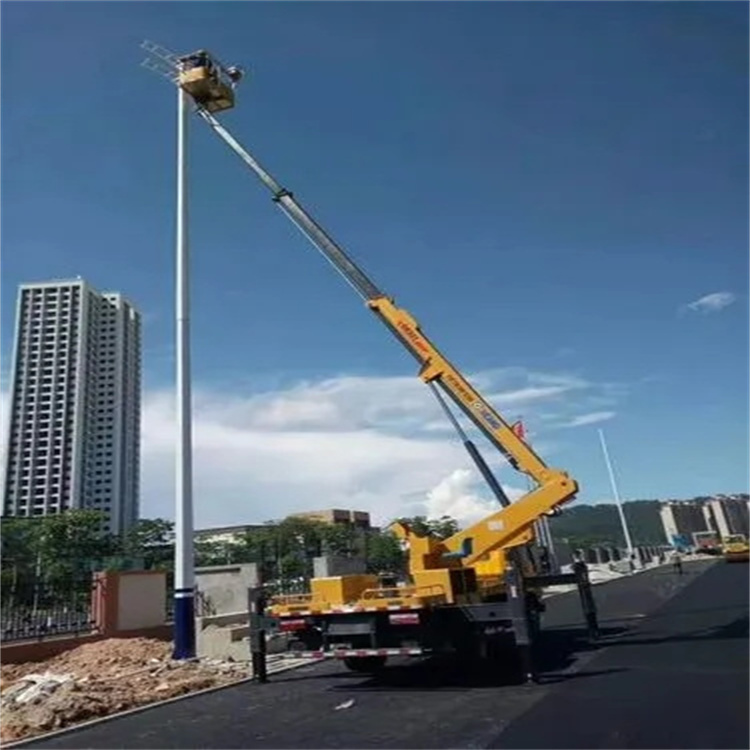 红原维修路灯的曲臂升降车出租