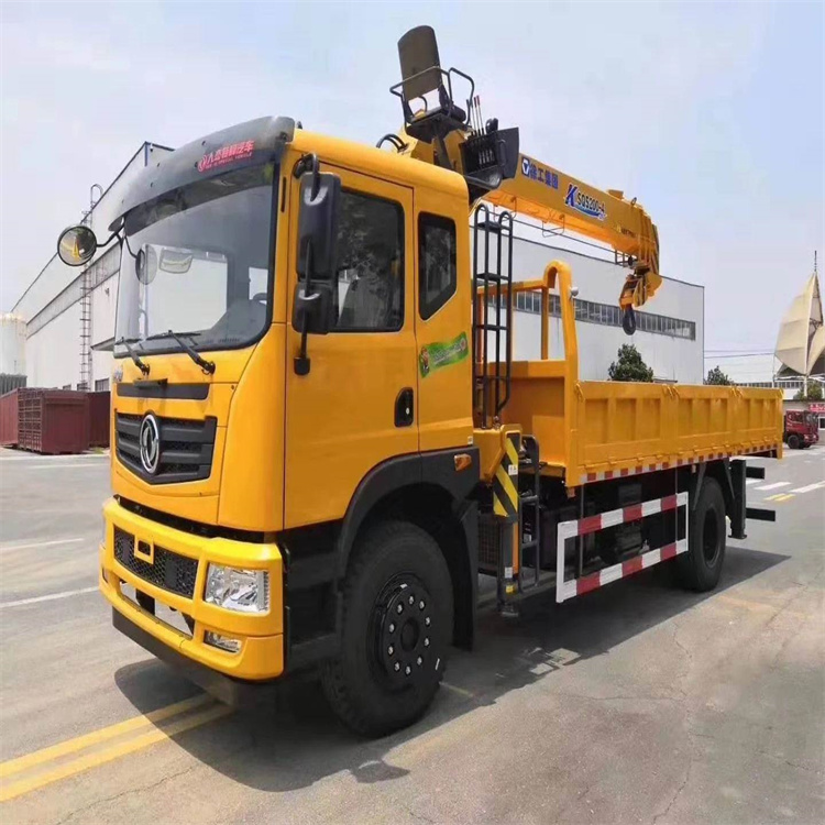 红原附近找一辆随车吊出租