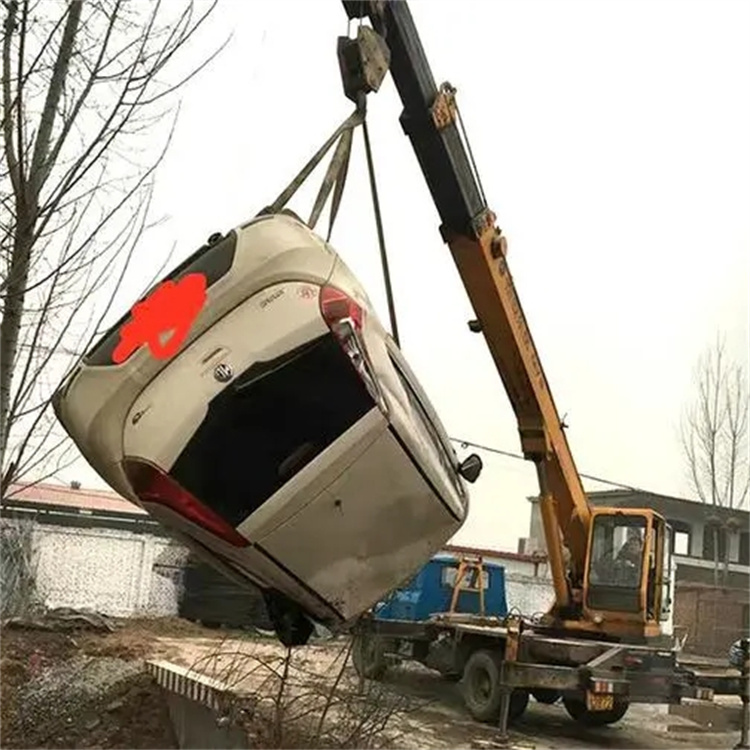 红原随时待命，吊车24小时道路救援服务全解析