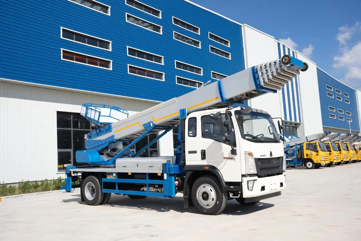 红原出租云梯车高空作业车 建筑垃圾搬运