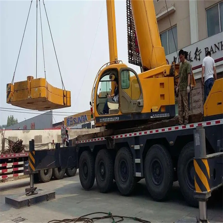 红原吊车怎么吊玻璃